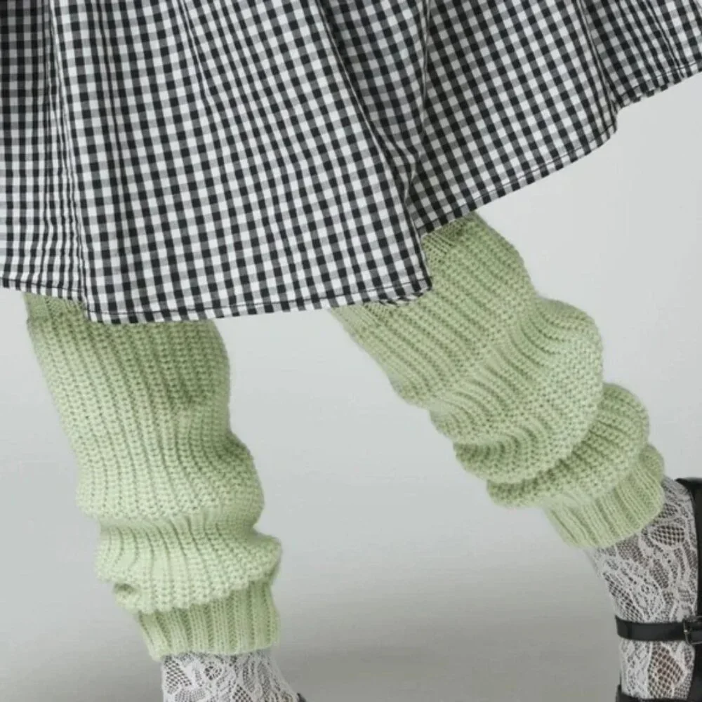 06 Urban Outfitters Lime Legwarmers NWT In Lime